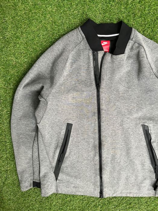 Мъжко горнище : Nike Tech Fleece L