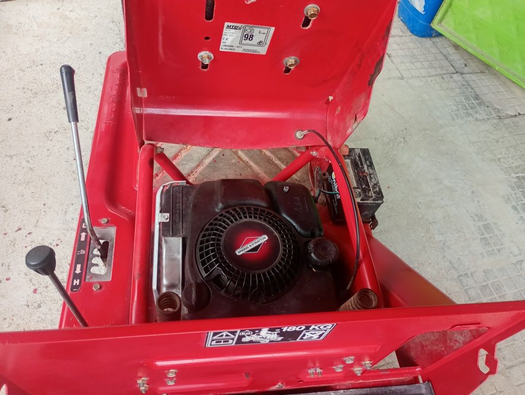 Тракторна косачка MTD