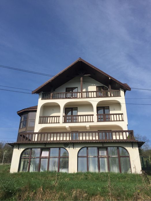 Vand casa 300 mp BREAZA de sus