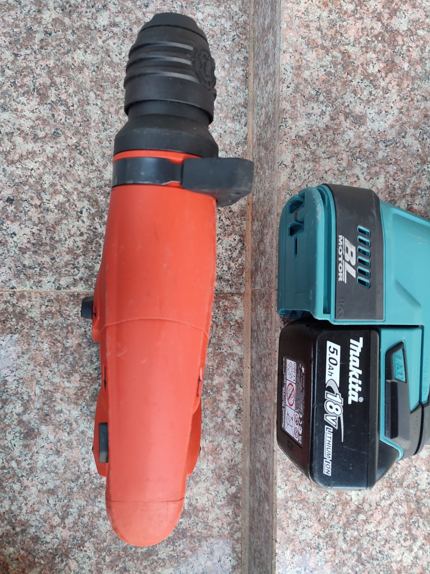 Makita , Hilti rotopercutor pe acumulatori