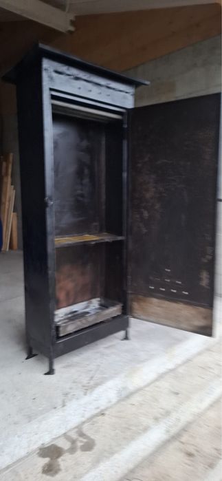 Vand afumatoare tabla