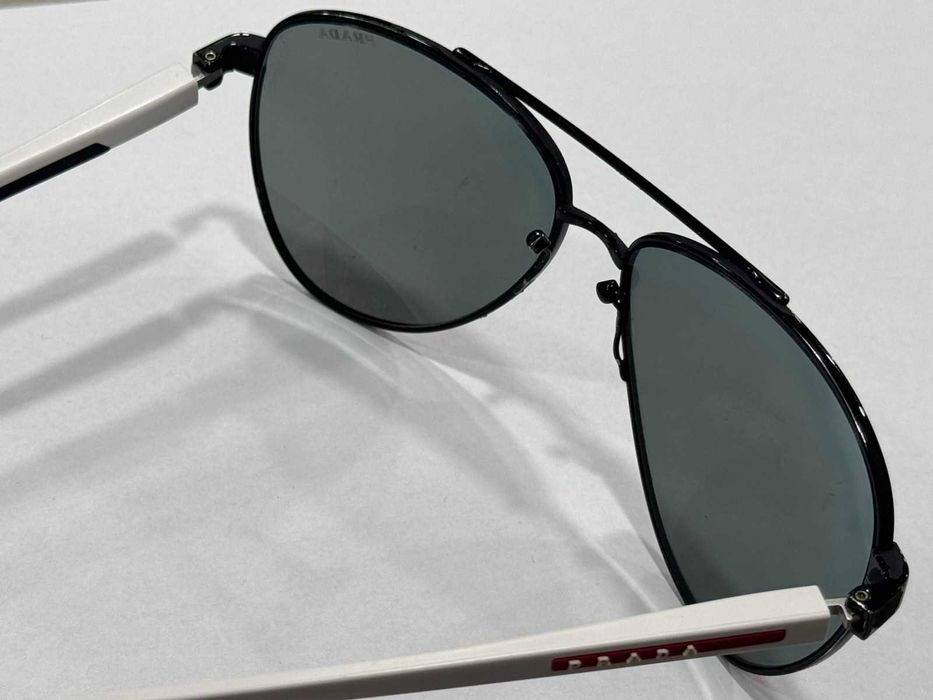 Слънчеви очила Prada