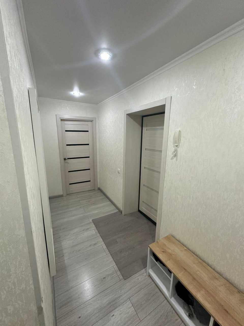 2 комн в мкрн Юбилейный, район Плазы, 3 этаж, 52 кв.м, квадр. комнаты