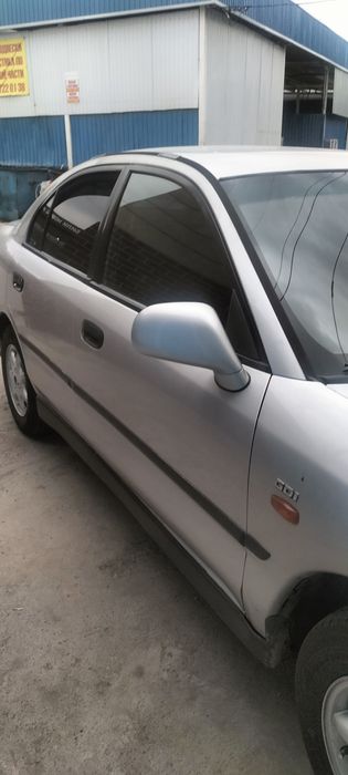 Продам Автомобиль Митсубиси Каризма.