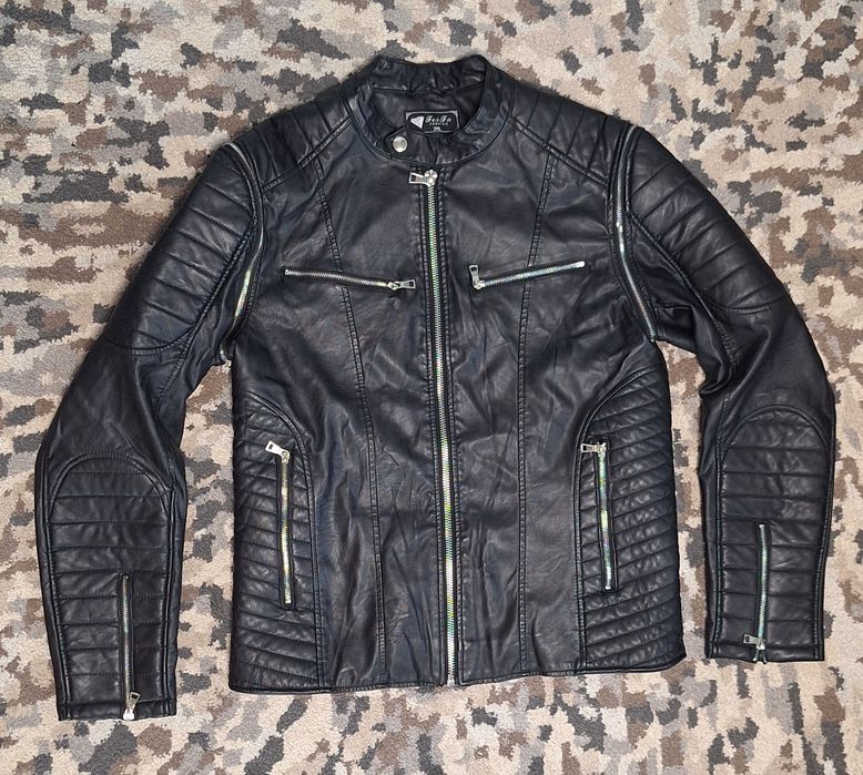 Рокерско яке със свалящи се ръкави