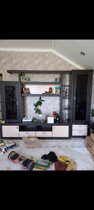 Стенка в хорошем состоянии,Срочно ! 20.000