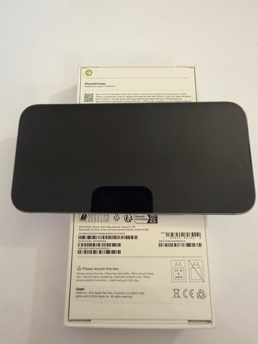 iPhone 16 Pro Max – 1TB – Natural Titanium