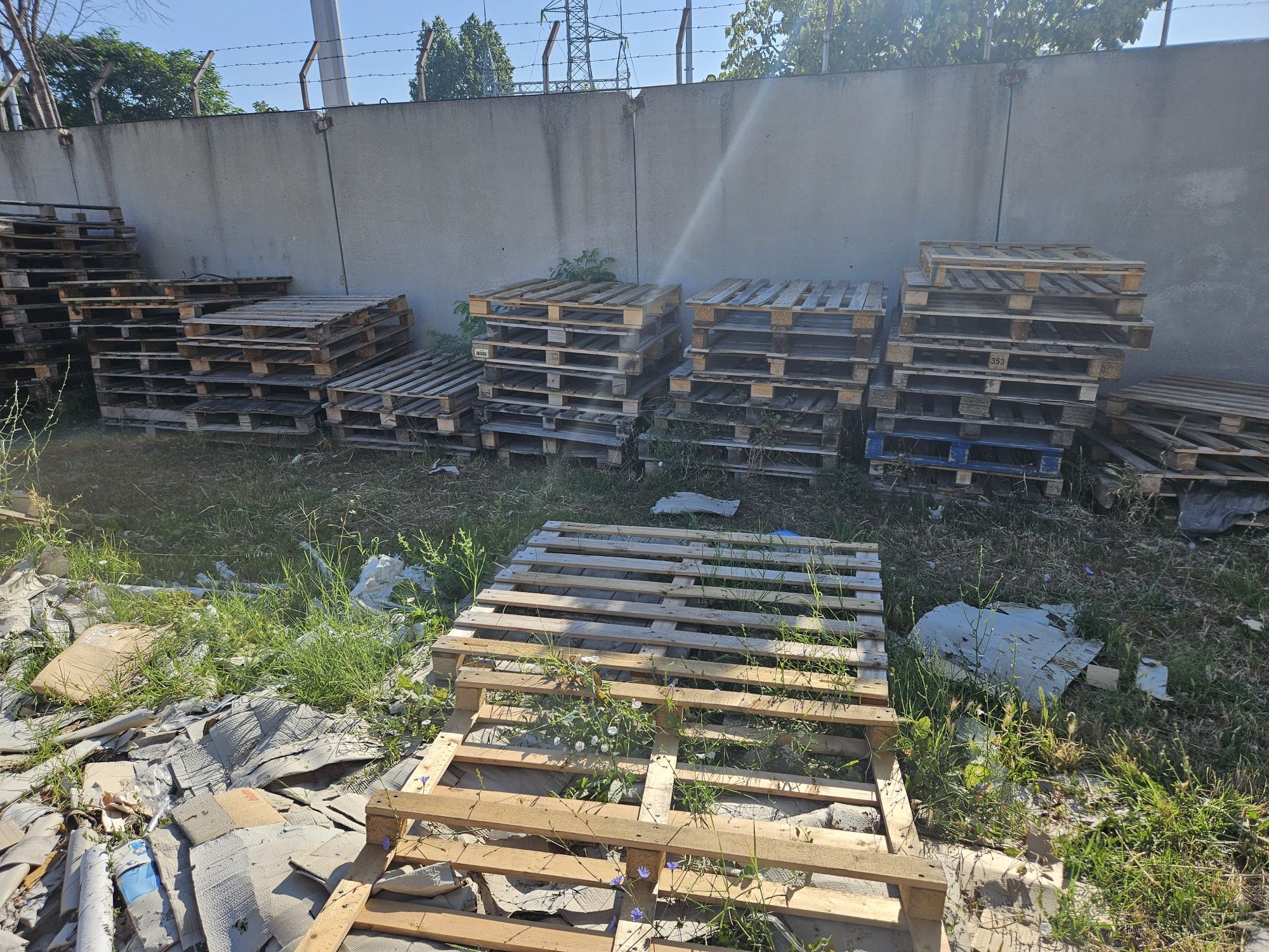 Продавам дървени скари