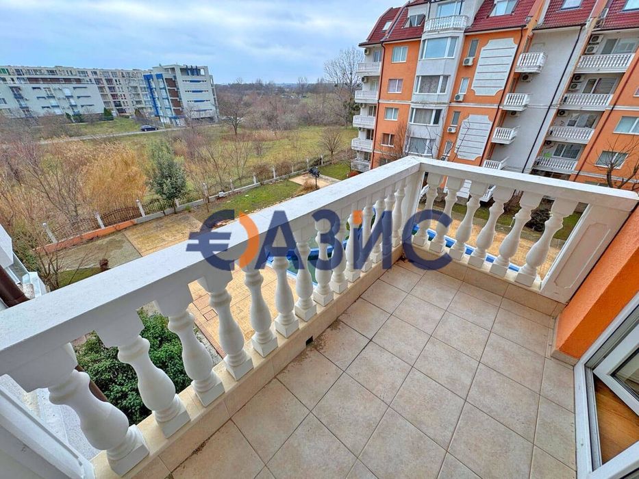 Продава се Двустаен апартамент в к.к. Слънчев бряг - 58 кв.м за 1268 €/кв.м - Снимка #14