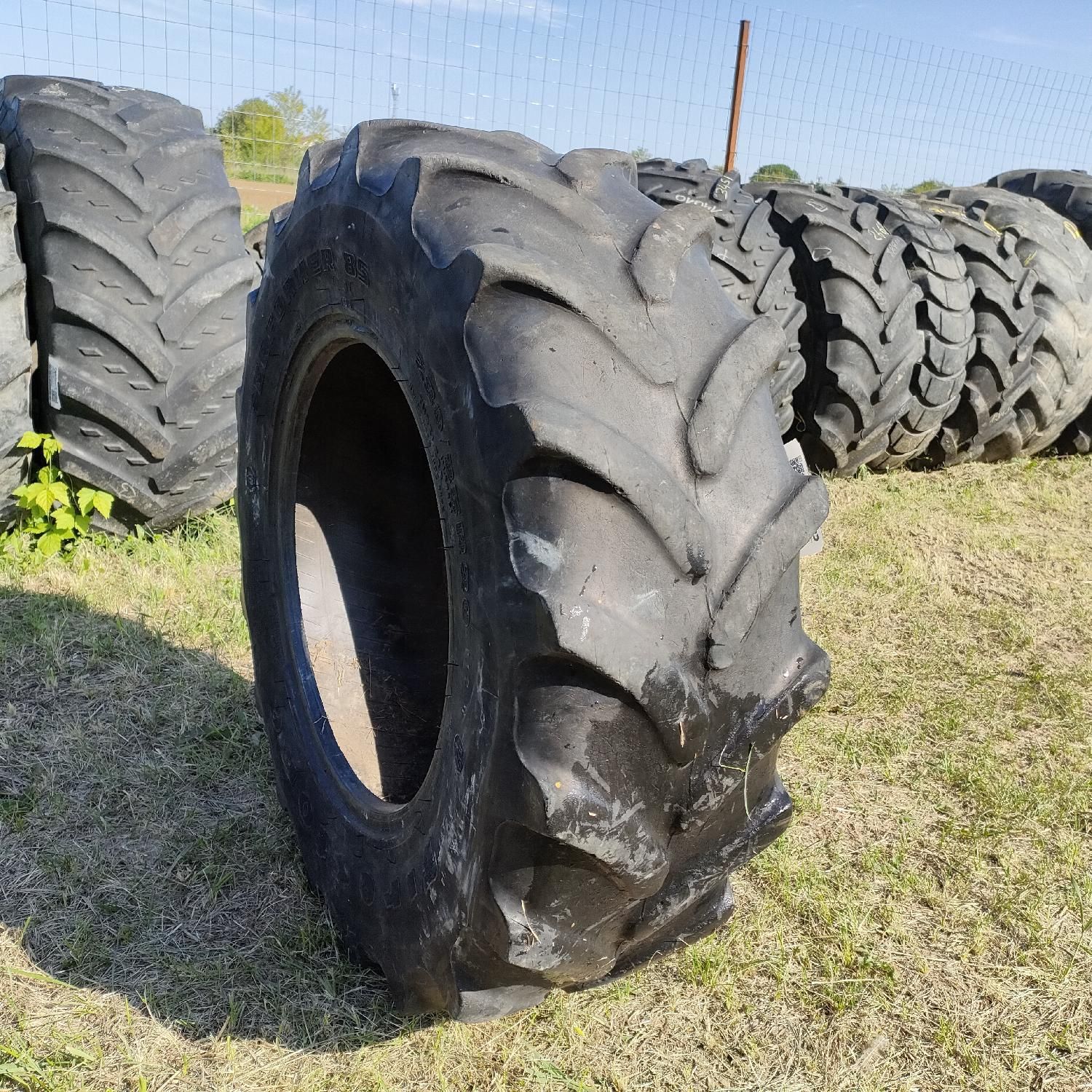 Cauciucuri 280/85R20 Firestone Anvelope Second Hand REZISTENTE