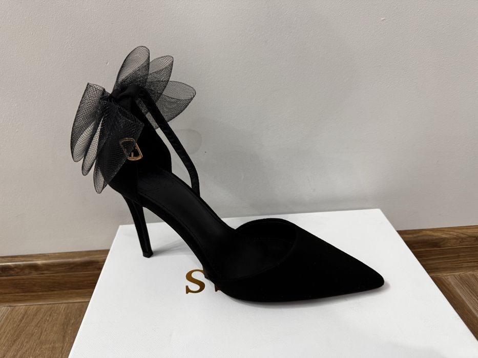 Дамски черни токчета с панделка 40номер