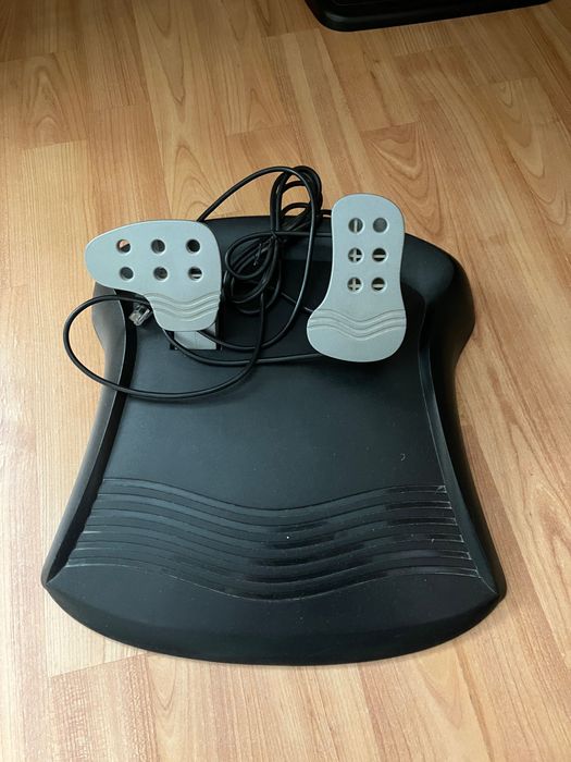 Volan gaming Genius Vibration Speed Wheel 3