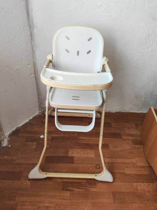 Продам стульчик для кормления