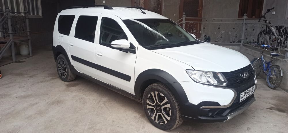 Lada Largus Cross