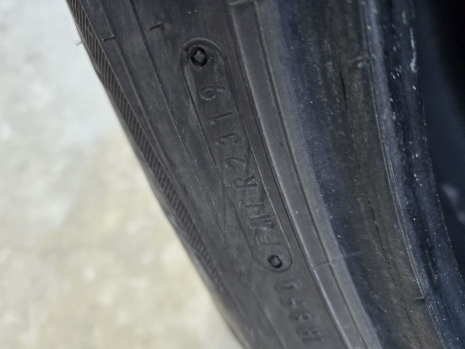 Anvelope de iarna 235-55r19 Falken