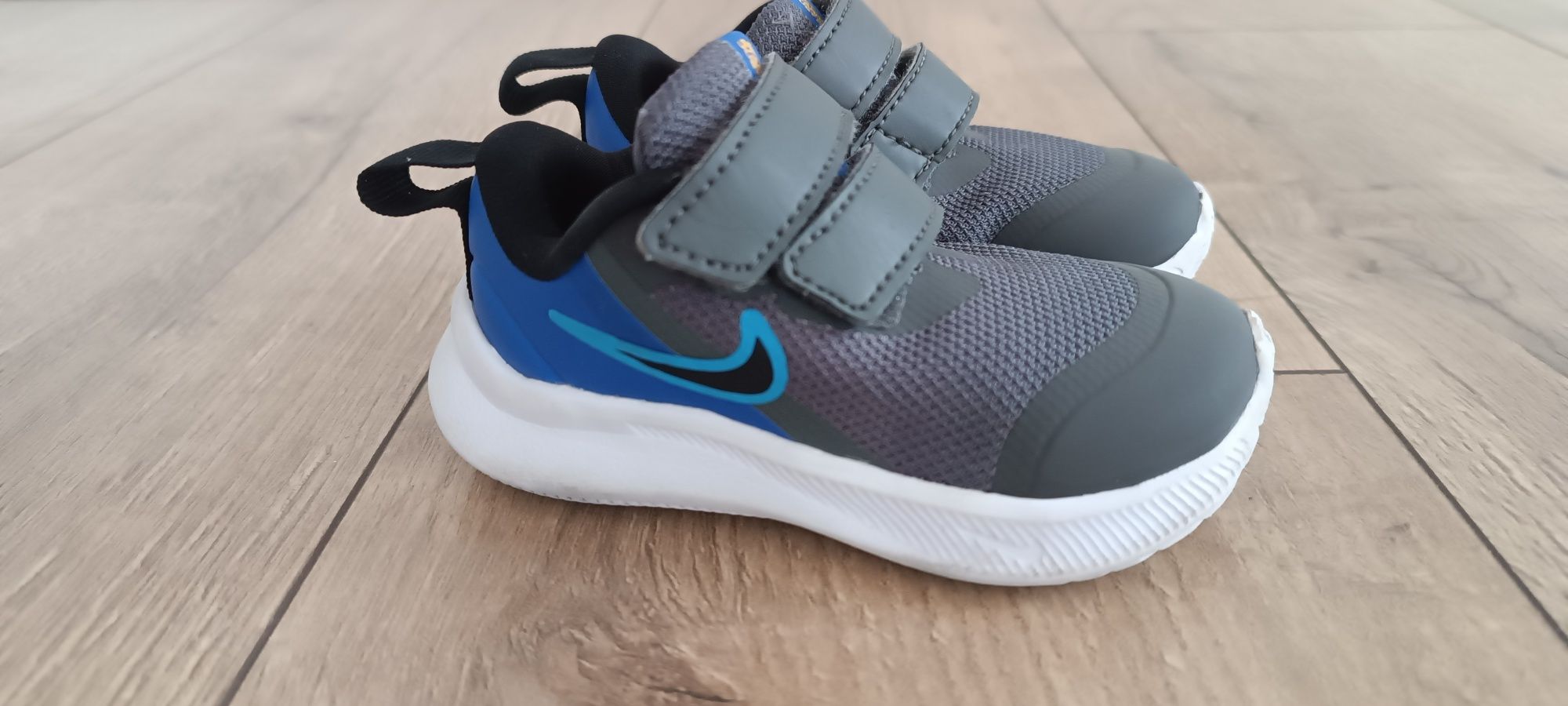 Бебешки обувки Nike 19,5