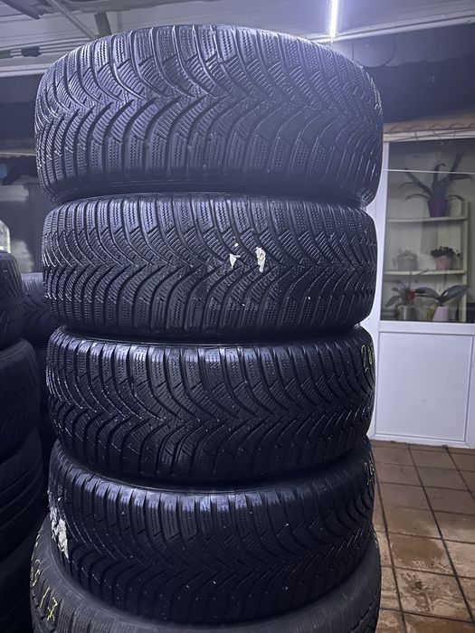 Doua Cauciucuri de iarna 205/55/16 Hankook  125 lei bucata