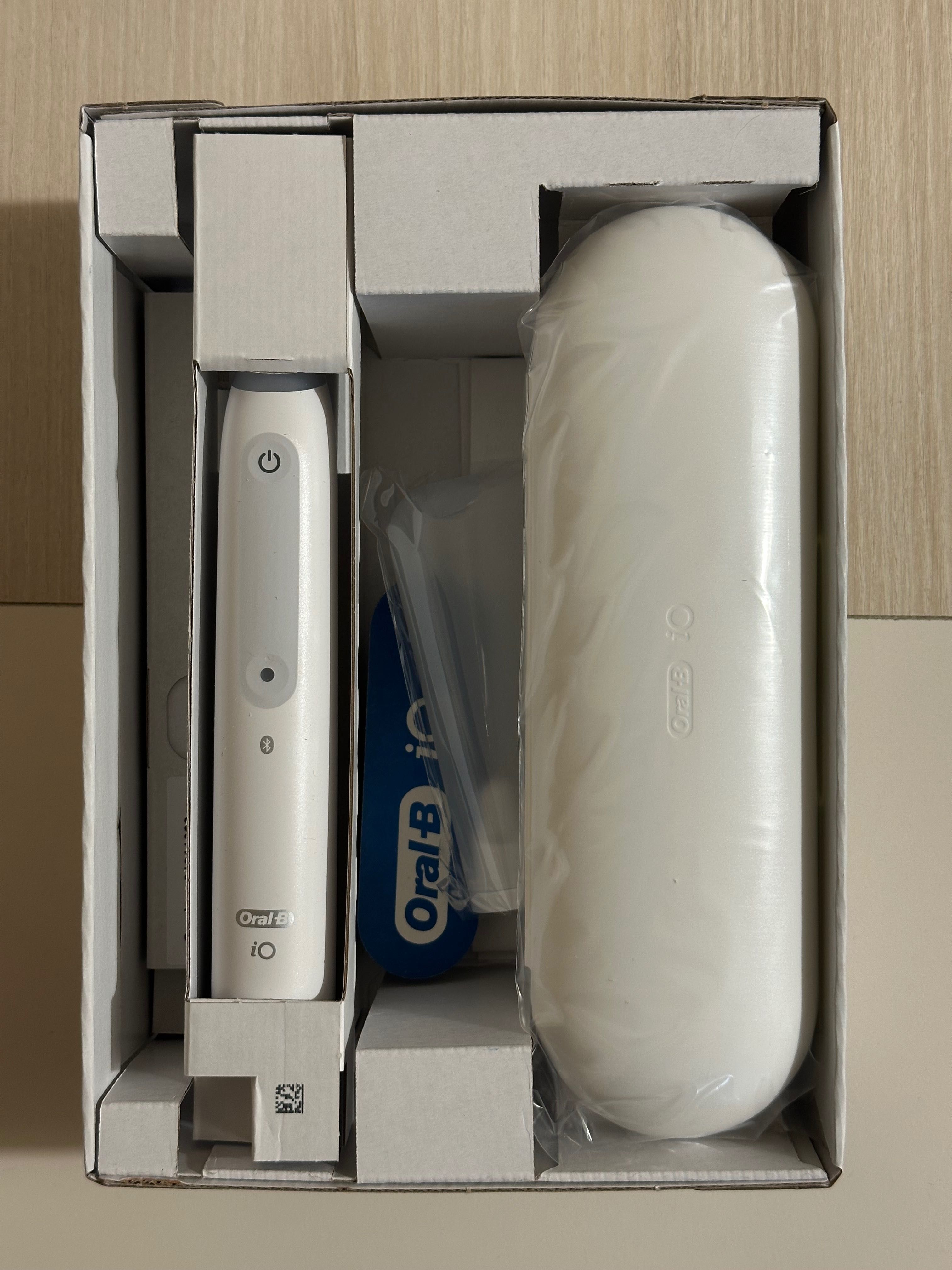Periuța electrică Oral-B, iO4