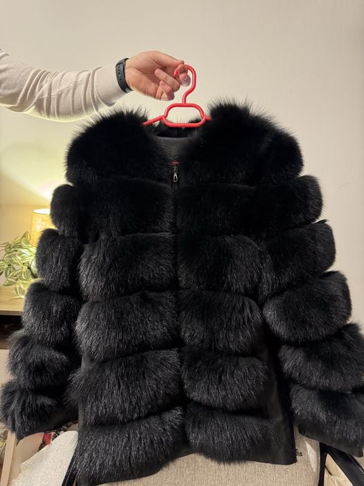 Blana naturala din vulpe neagra M