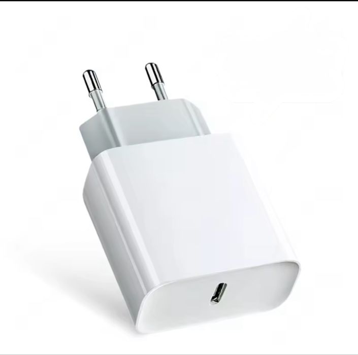 Ново зарядно/ адаптер 20W Type-C бързо зареждащ