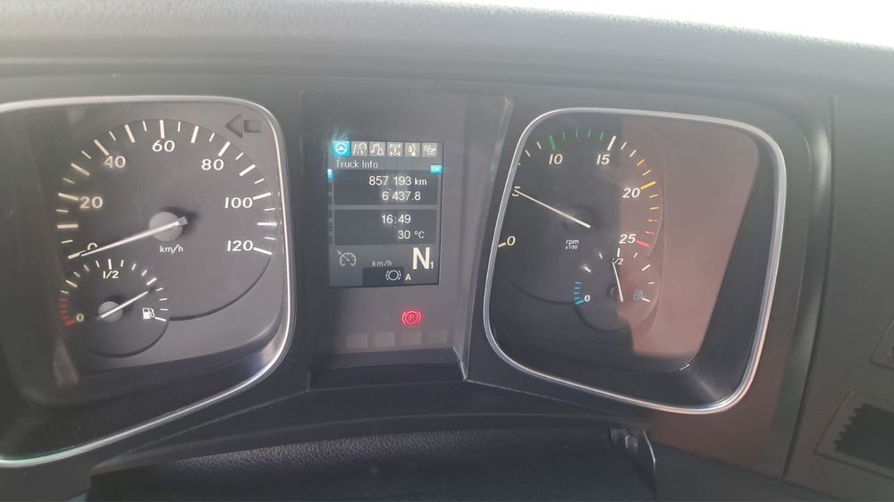 Cap tractor Mercedes Actros 1845