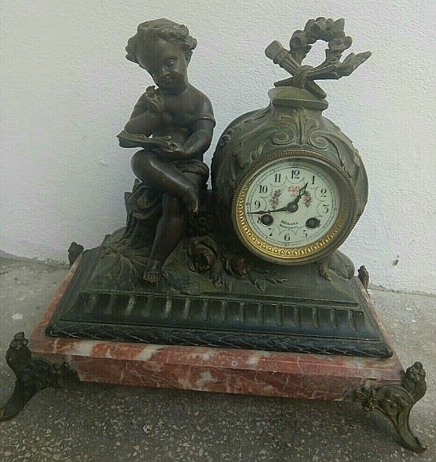 Antic ceas de șemineu sec 19 tara de proveniență Franța ,,statueta cop