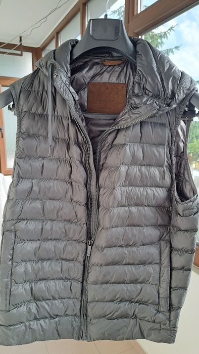 Vând jacheta Massimo Dutti