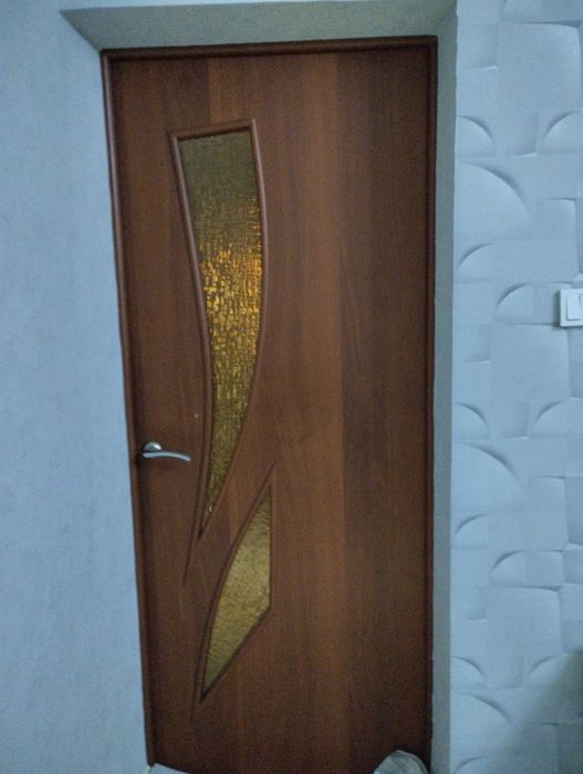 Продам бу межкомнатные двери