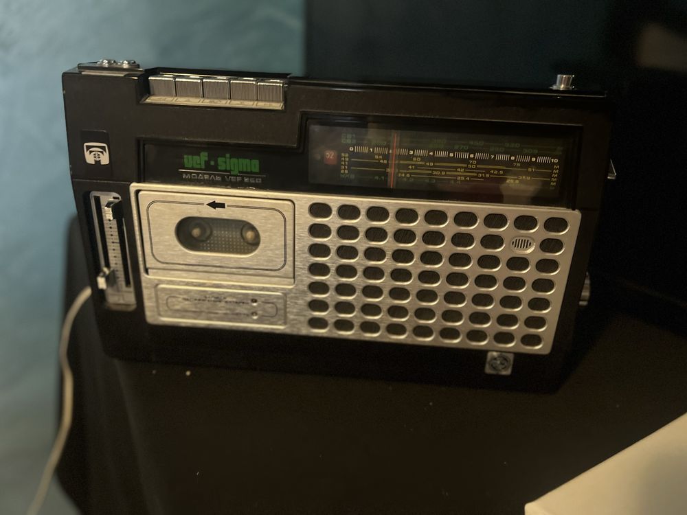 Vând radiocass Vef Sigma 260 funcțional