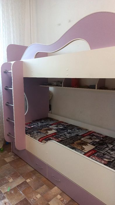 Двухярусная кровать