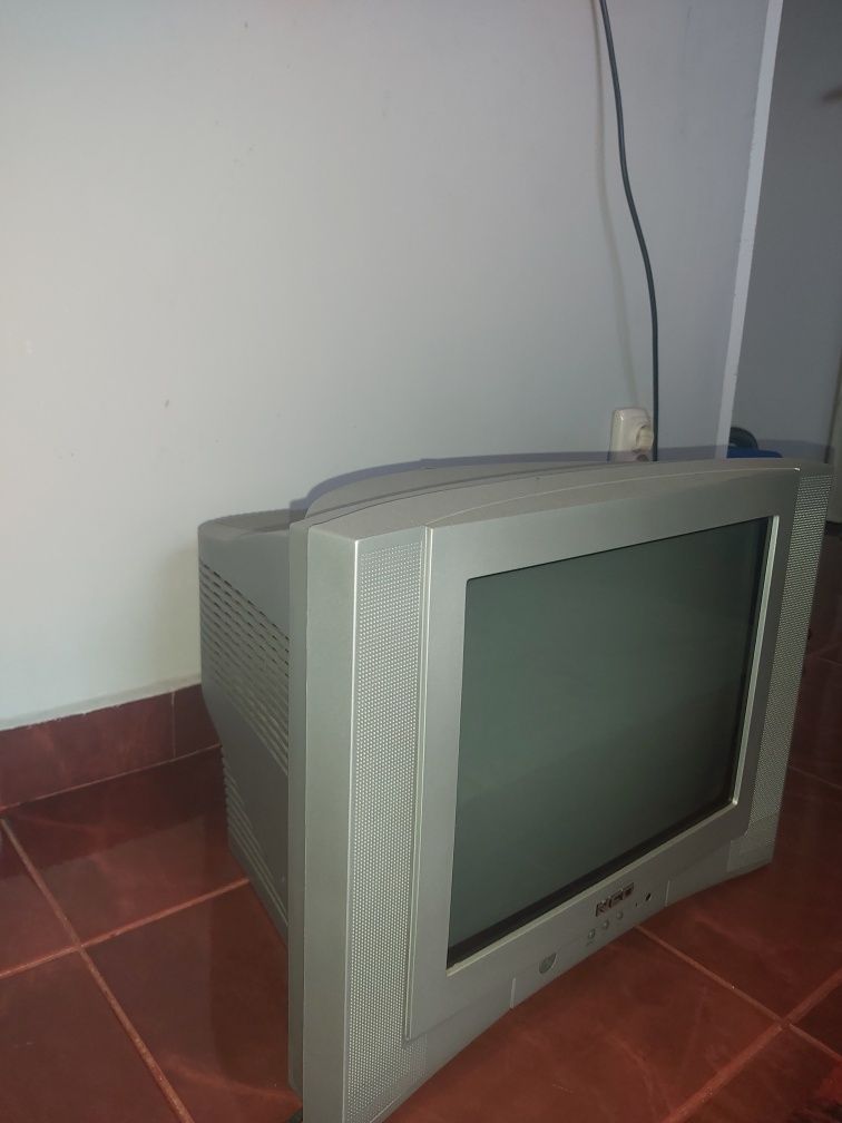Телевизор NEO сив