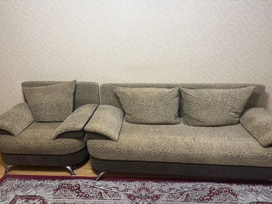 Продам диван и кресло