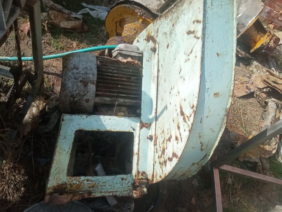 Продается вентилятор с двигателем