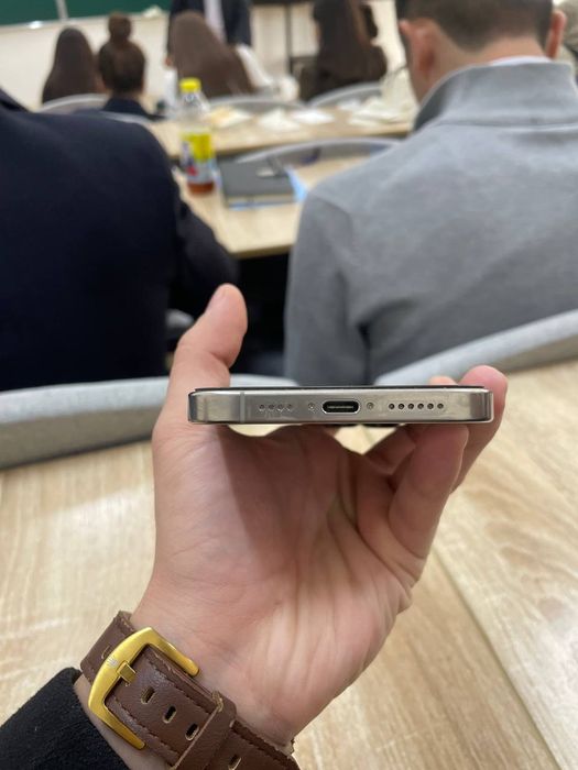 iPhone 16 Pro Max 256Gb