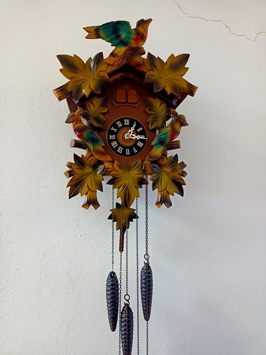 Ceas mecanic cu cuc și tambur muzical