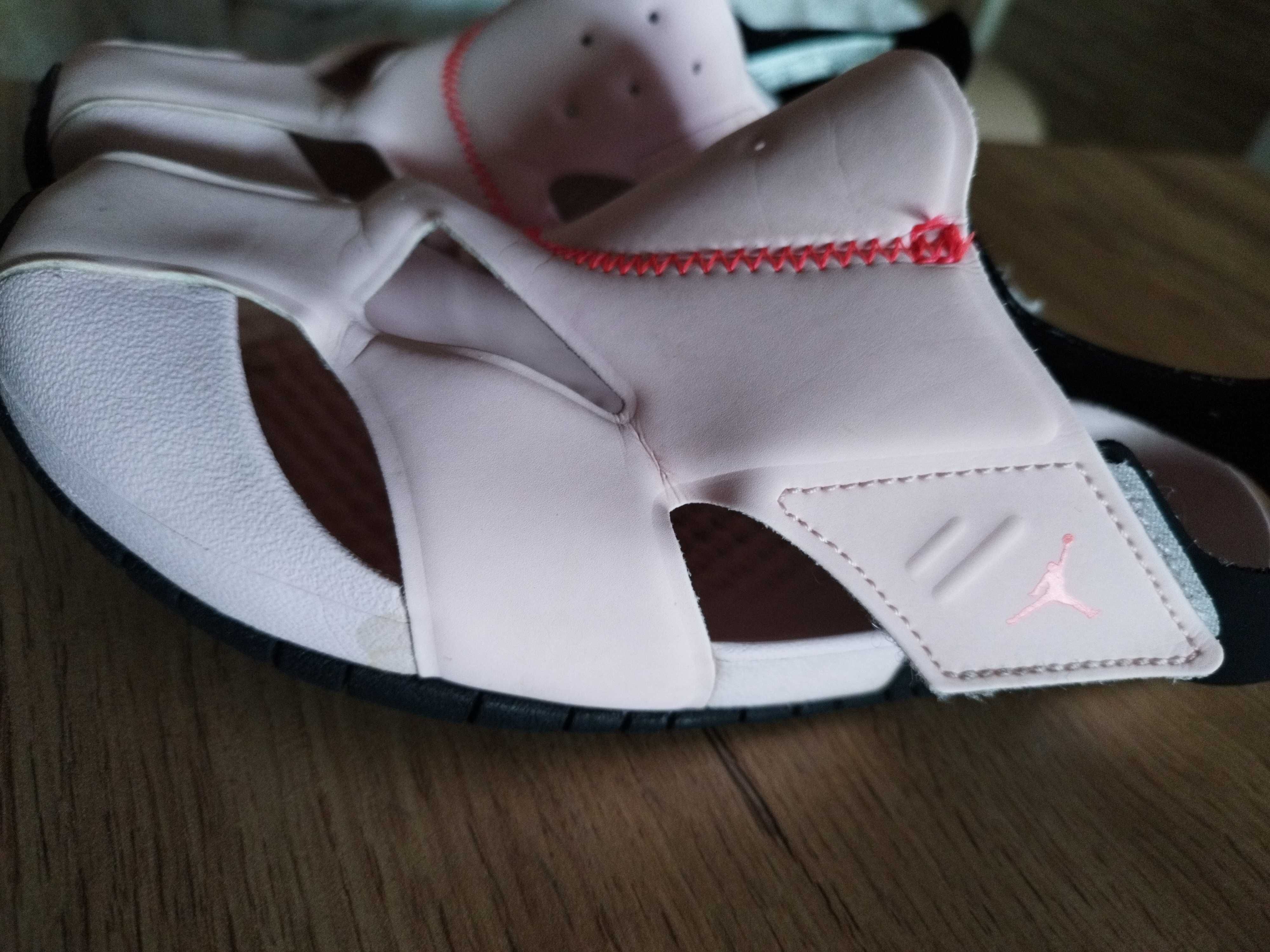 Неопренови розови сандали Nike Jordan , номер 35, 30 лв.