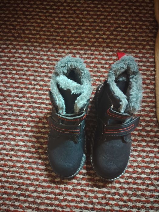 Ghete îmblănite pentru băiețel