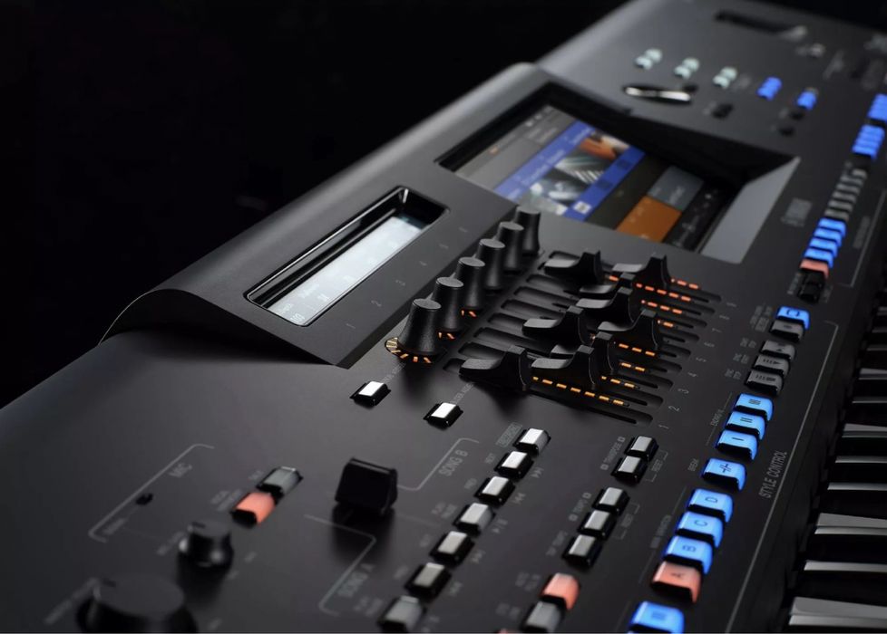 Продам Yamaha Genos2