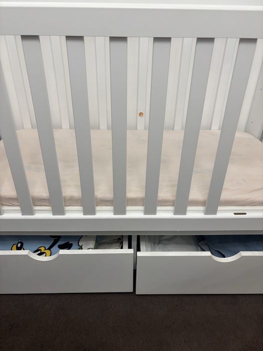 Бебешка кошара 60/120 с две чекмеджета