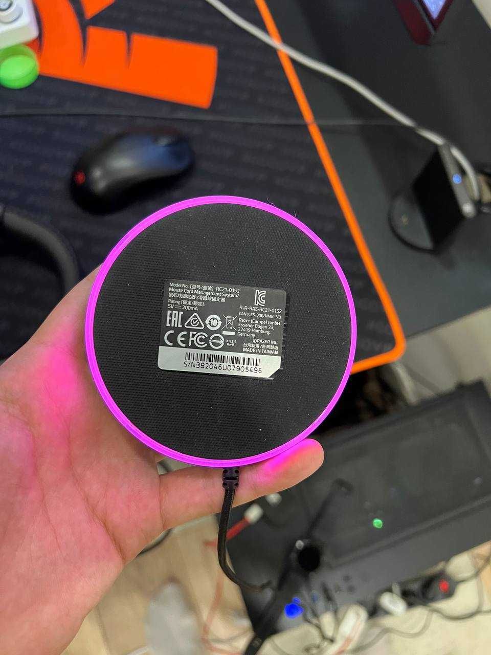 Продам держатель провода мыши - Razer Mouse Bungee V3 Chroma RGB