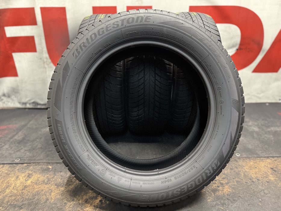 225 60 18, Зимни гуми, Bridgestone BlizzakLM001, 4 броя