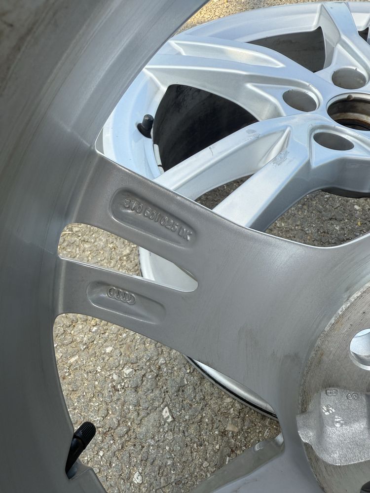 Jante AUDI R17 A3 S3 8V A4  Q2 Q3 Skoda VW SEAT