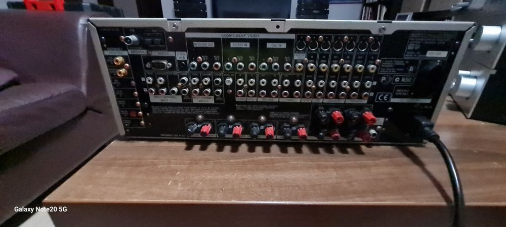 Vând Sony STR-DA3000ES FM Stereo/Receiver 7.1 -150w