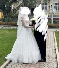 Свадебное платье, блестящее
