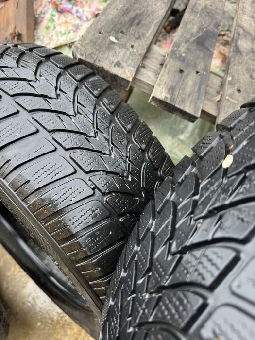 Vand 4 anvelope iarna Dunlop 195/65 r15