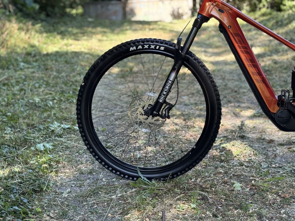 Електрически велосипед E-bike GIANT STANCE E+ (M-L размер)