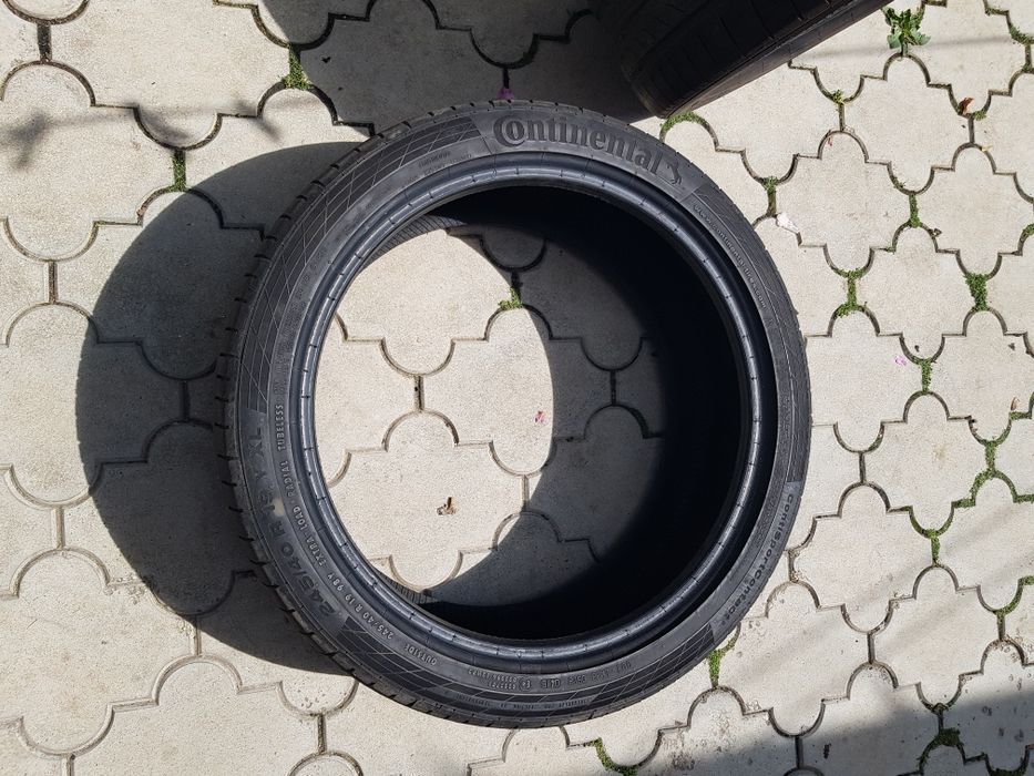 Anvelope vară Continental 245/40/19