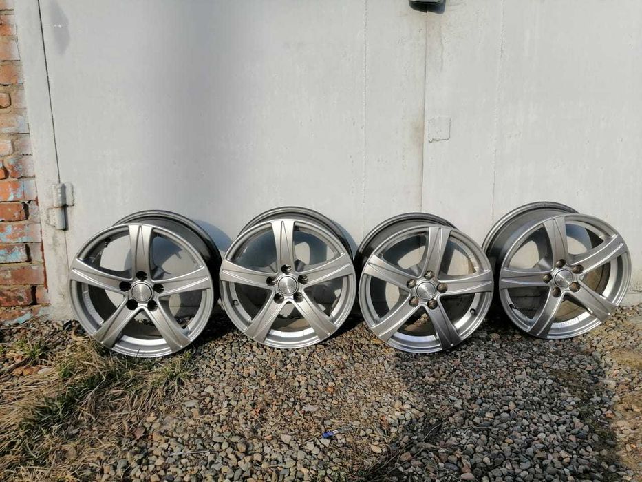 Продам диски в отличном состоянии