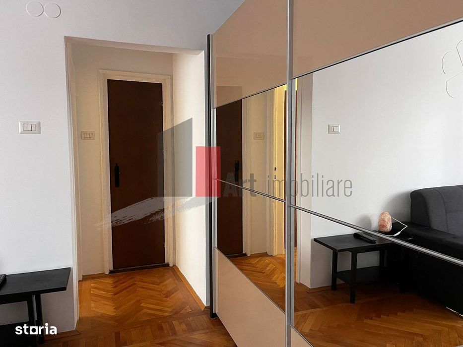 Apartament 2 camere de închiriat, Gara de Nord – la 1 minut de metrou