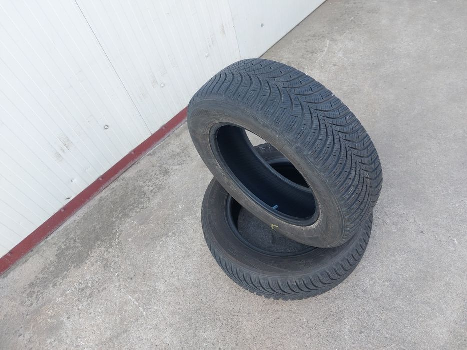 100 lei bucata! Doua anvelope M+S/IARNA 185 65 15 Hankook